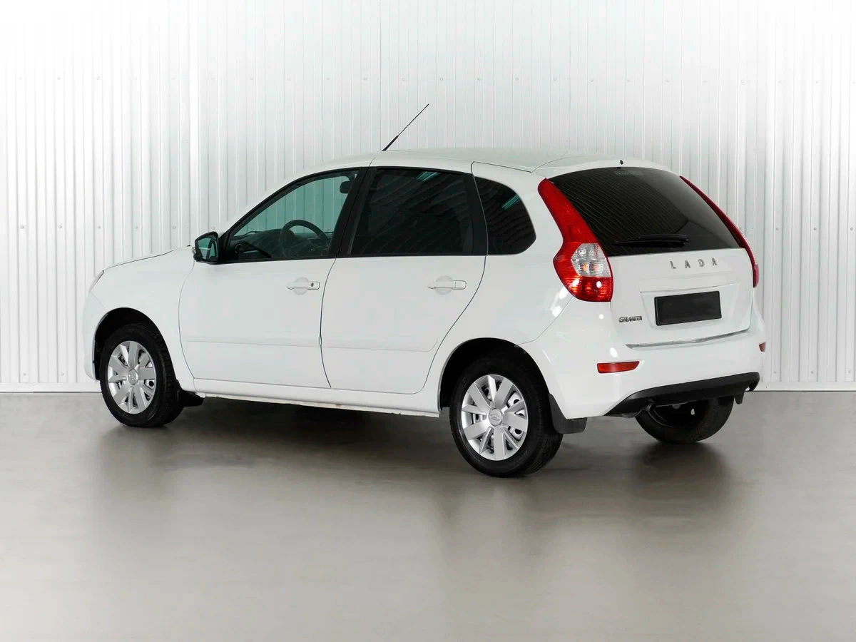 Lada Granta Хэтчбек в Самара - фото №2